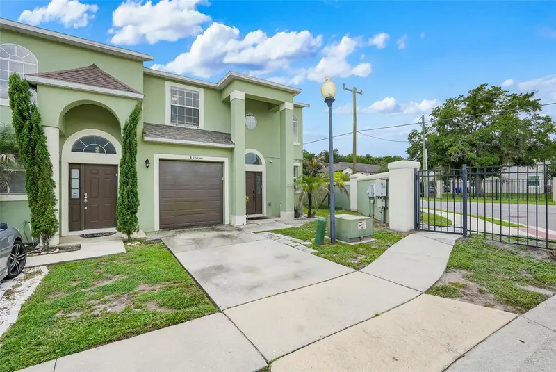 4384 Paradise Cove Ct, FL