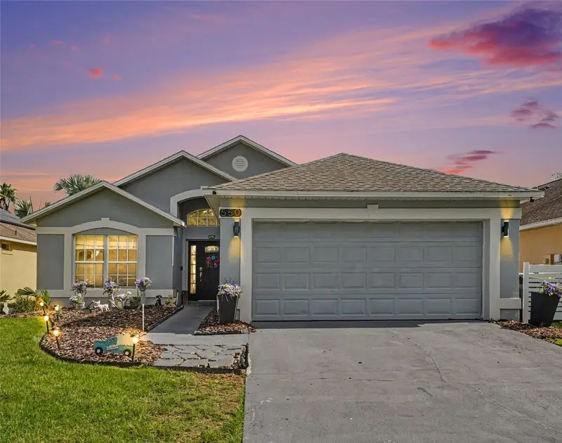 550 Buckingham Cir, FL