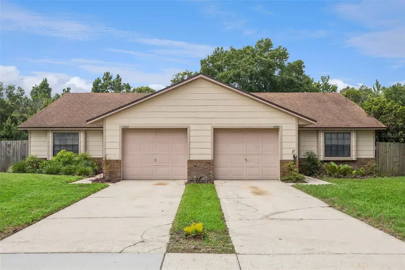 1402 & 1404 Pleasant Oak Ln, FL