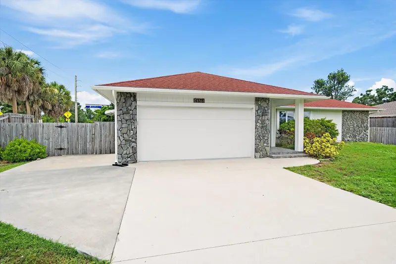 4378 Meadowland Cir, FL