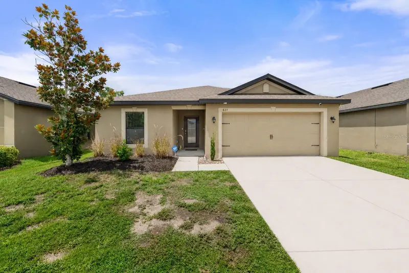 621 Chatham Walk Dr, FL