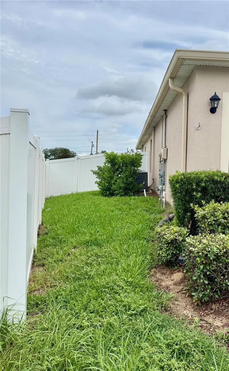 196 Tracy Ct E, FL