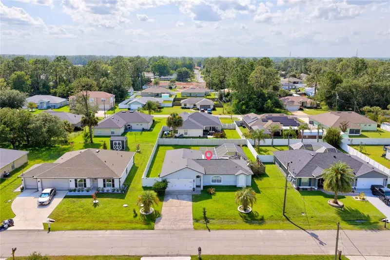 33 Riverside Ln, FL