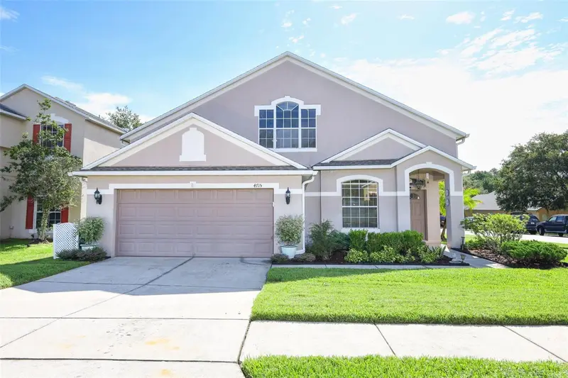 4715 Aguila Pl, FL