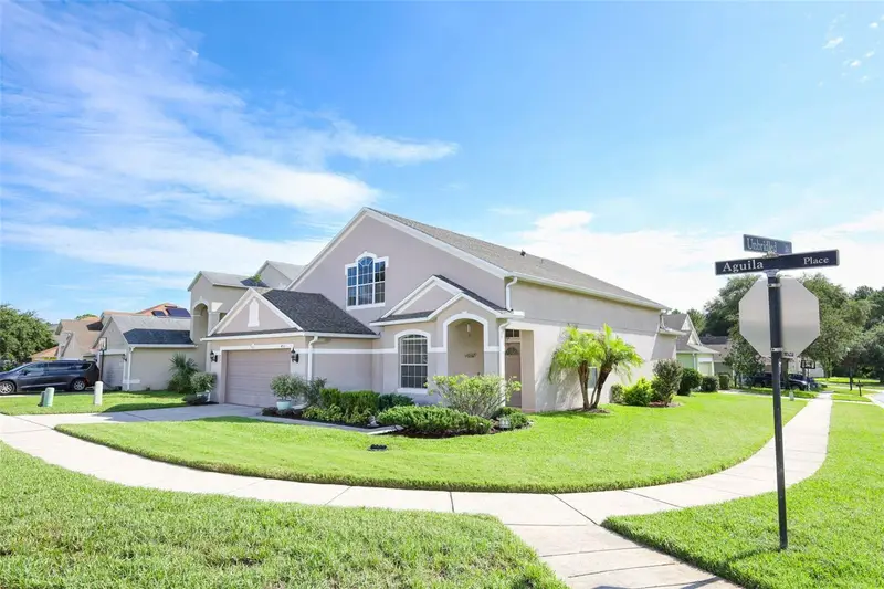 4715 Aguila Pl, FL