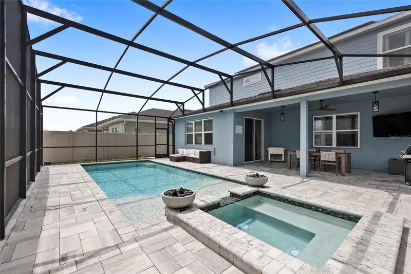368 Summer Squall Rd, FL