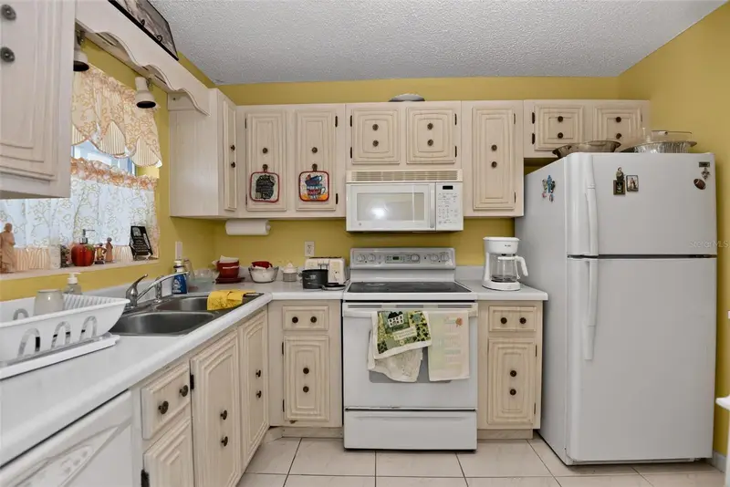 2711 N Halifax Ave #693, FL