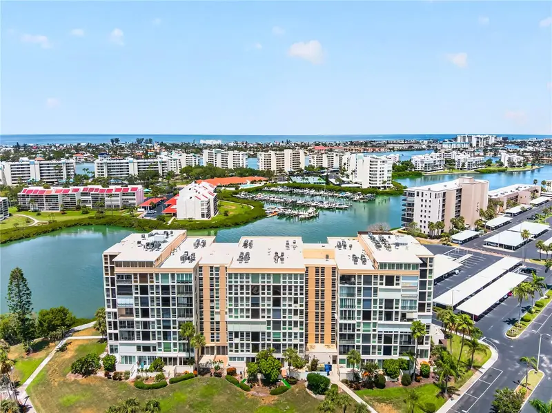 7400 Sun Island Dr S #203, FL