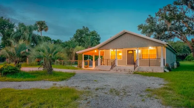 909 S County Road 3, FL