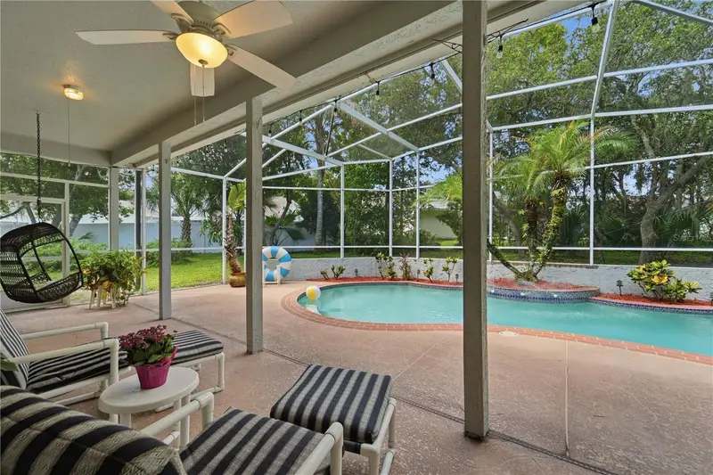 1053 Old Coventry Ct, FL