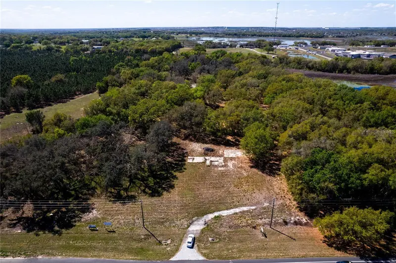 18537 Us Highway 27, FL