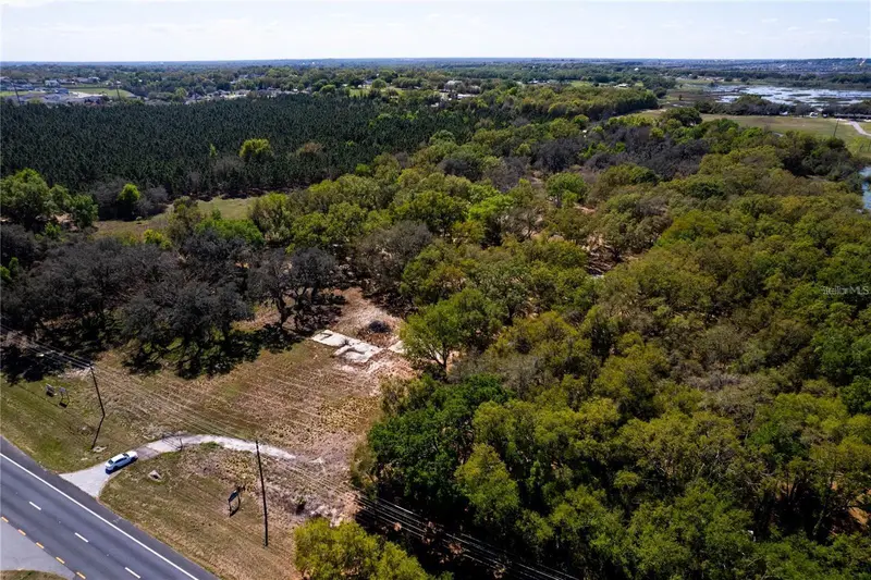 18537 Us Highway 27, FL