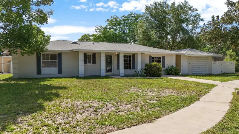 142 Bayberry Ct, FL