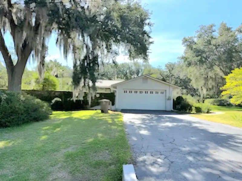 2143 Se 3rd St, FL
