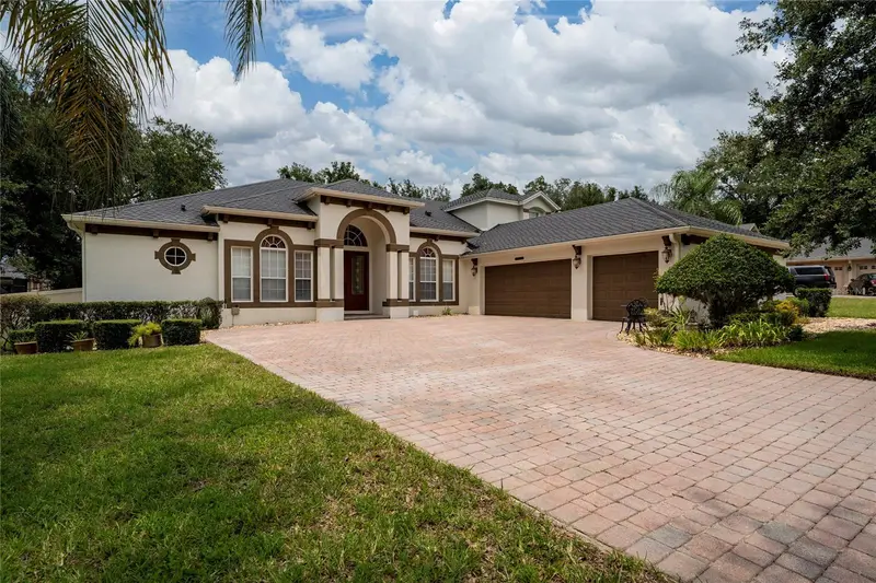 6230 Bordeaux Cir, FL