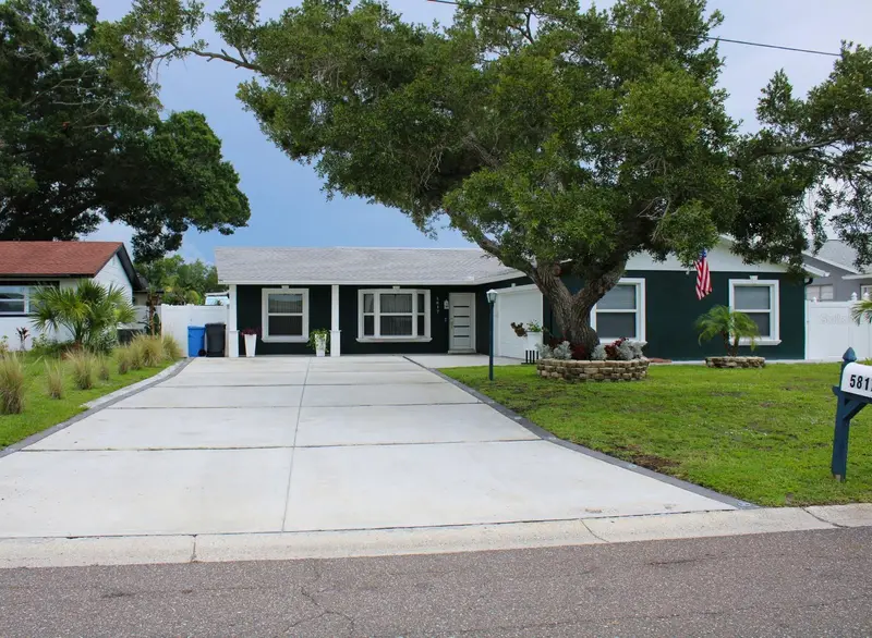 5817 Tampa Shores Blvd, FL
