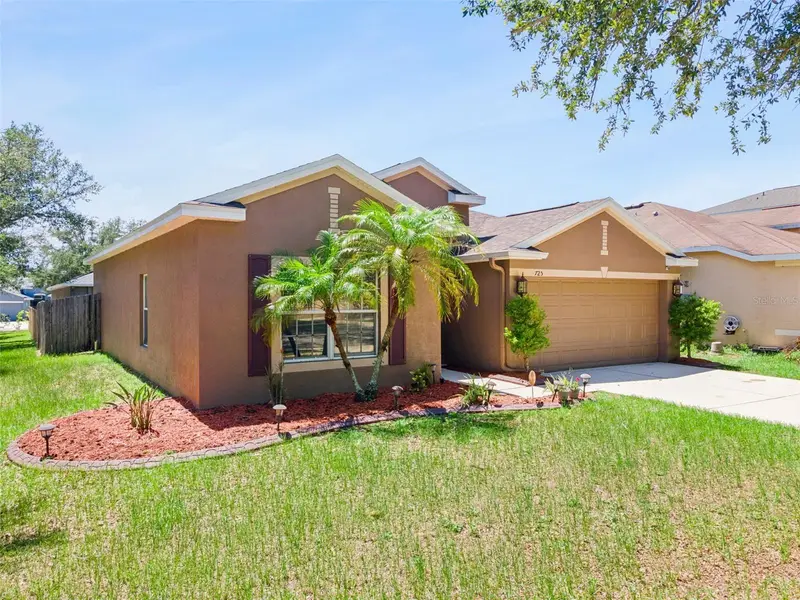 725 Star Pointe Dr, FL