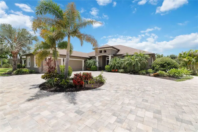 15415 Mulholland Rd, FL
