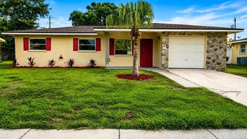 1051 Venetian Pkwy, FL