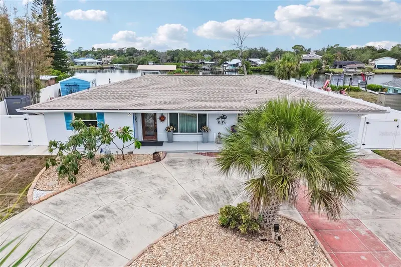 806 Blue Heron Blvd, FL