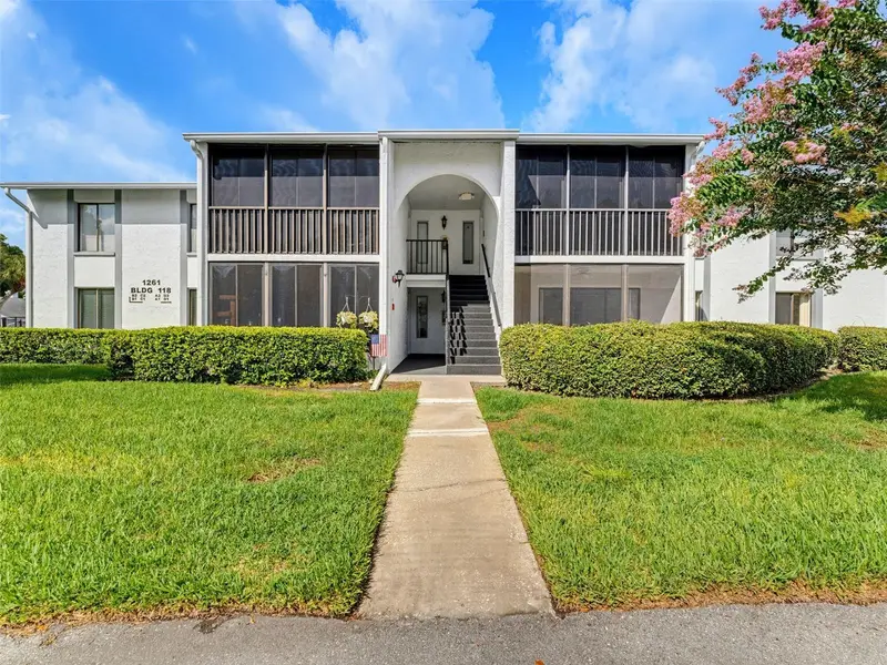1261 Pine Ridge Cir W #D1, FL