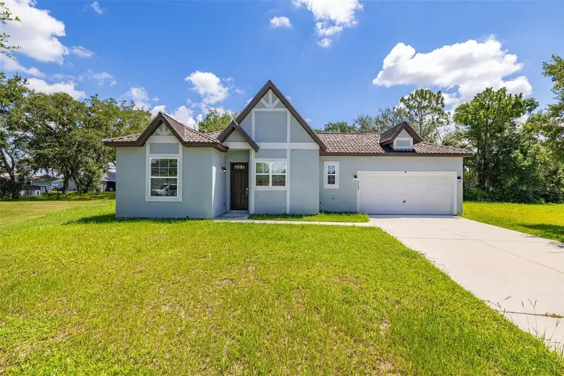 713 Swallow Ln, FL