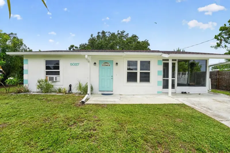 5037 Bullard St, FL