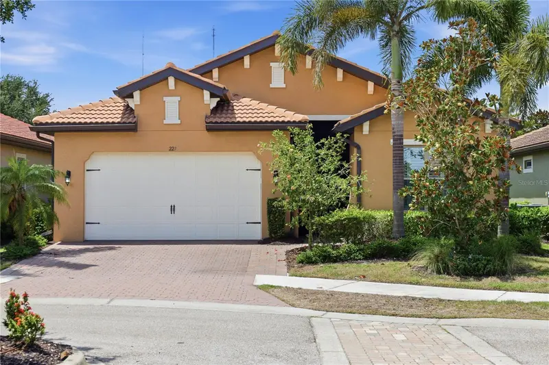 223 Maraviya Blvd, FL