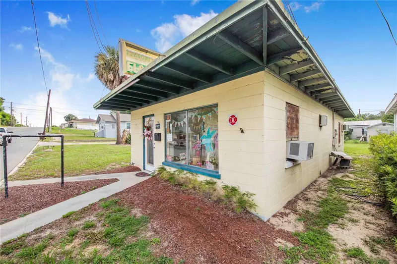 29 N 10th St, FL