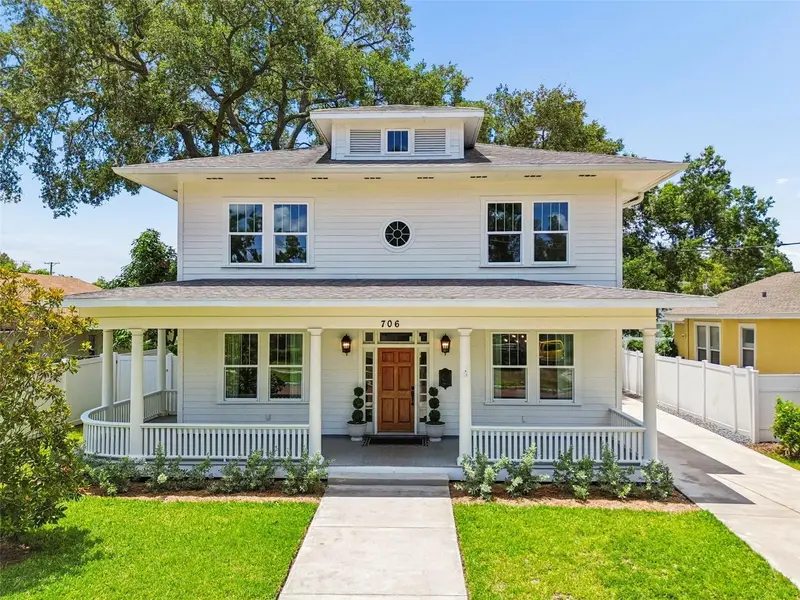 706 W Peninsular St, FL