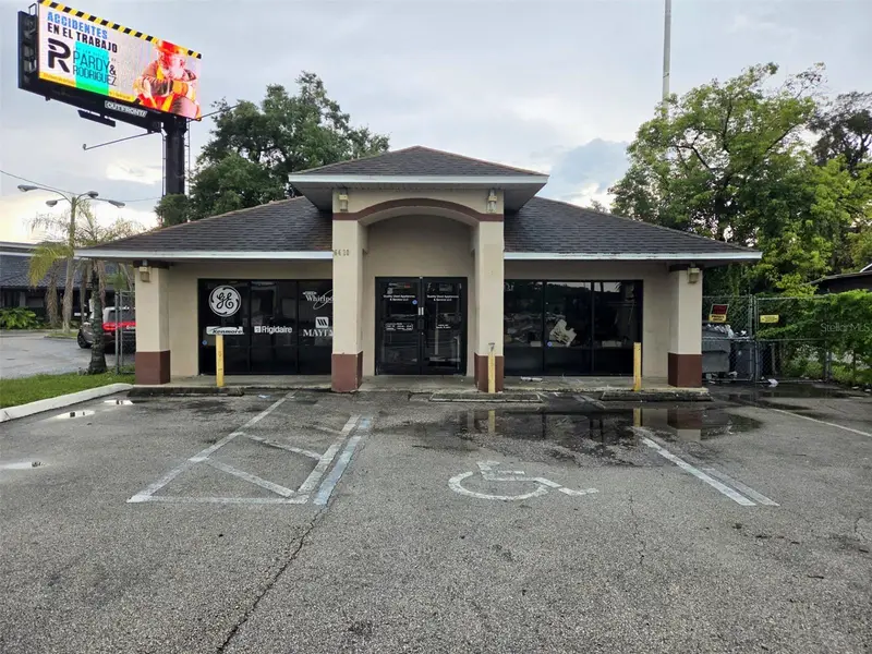 6420 N Orange Blossom Trl, FL