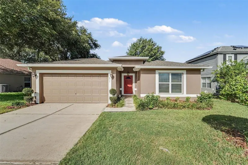 817 Lake Doe Blvd, FL