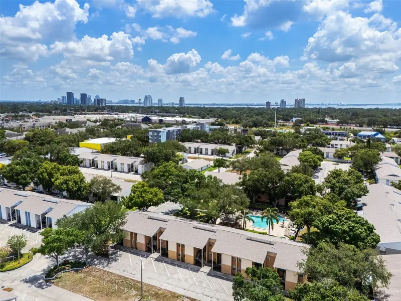 3812 N Oak Dr #M72, FL