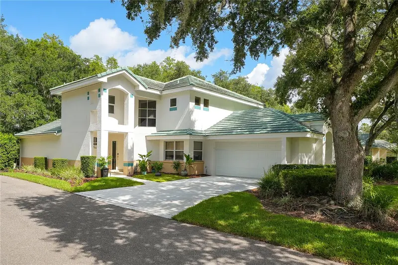 15876 Sanctuary Dr, FL