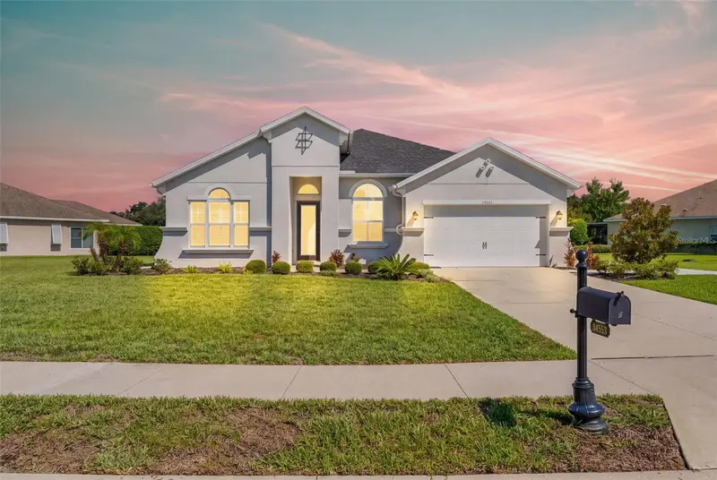 Dade City listing