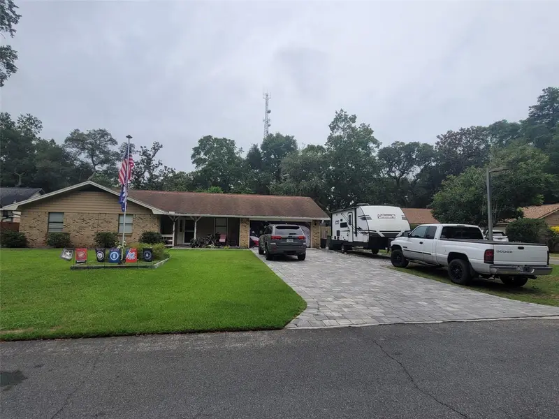 617 Sailboat Dr, FL