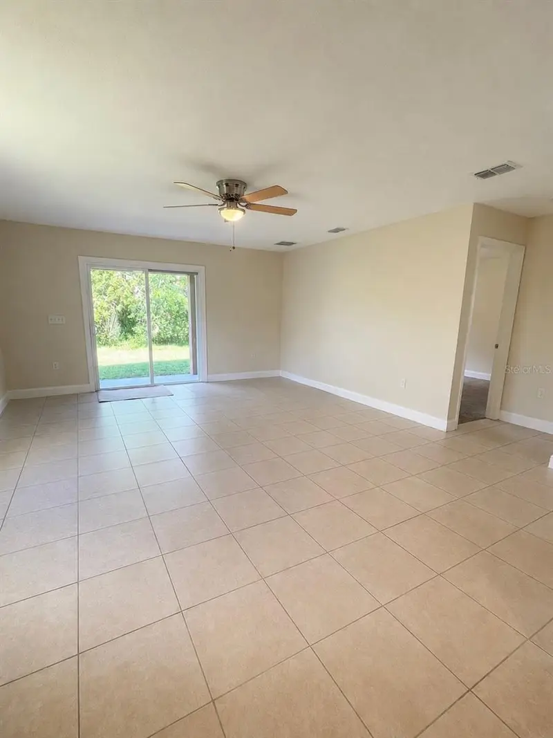 642 Heraldo Ct, FL