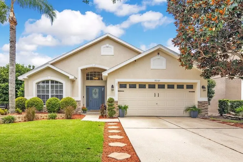 9745 Doriath Cir, FL