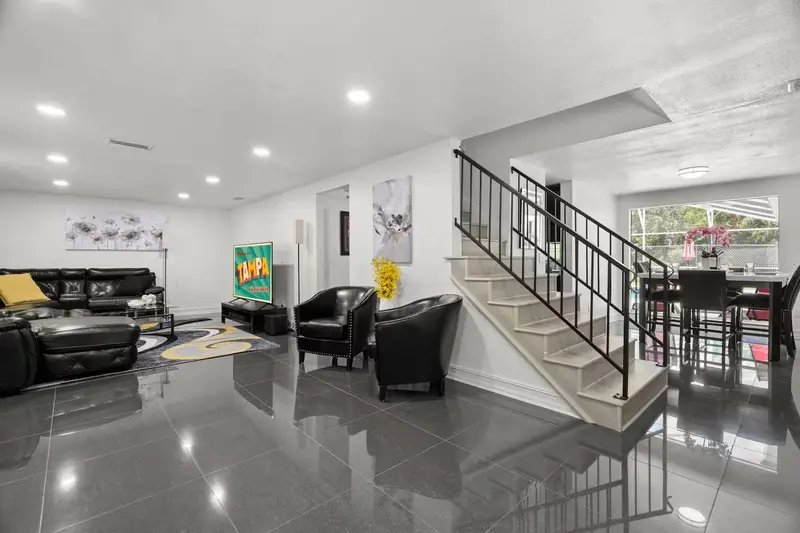 7005 Fountain Ave, FL