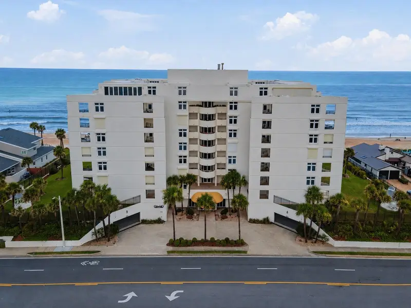 395 S Atlantic Ave #402, FL