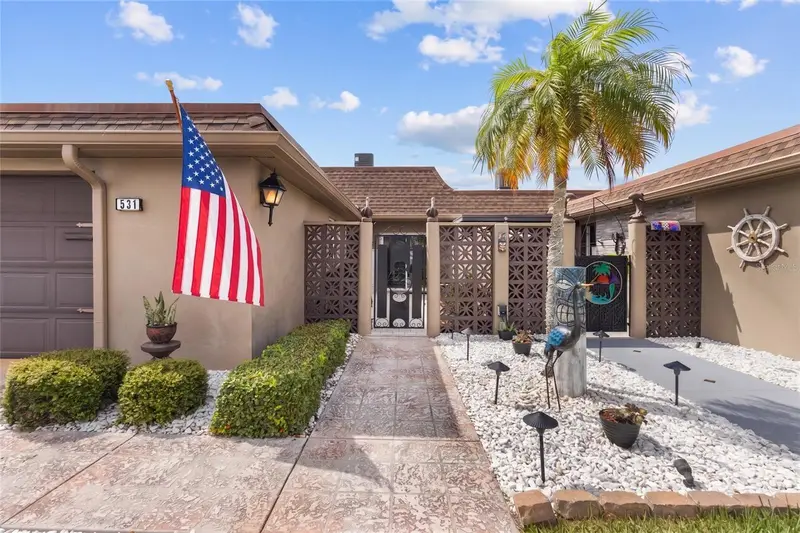 531 Boca Ciega Point Blvd S #531, FL