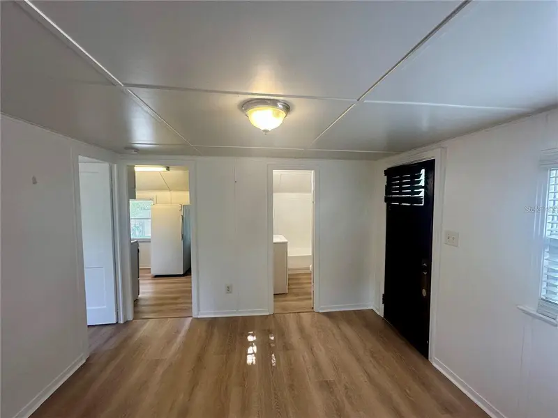 15 1/2 4th St N, FL