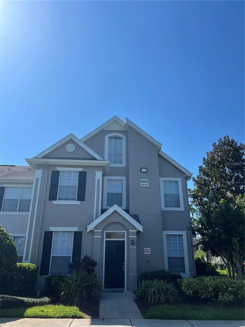 9093 Lee Vista Blvd #903, FL