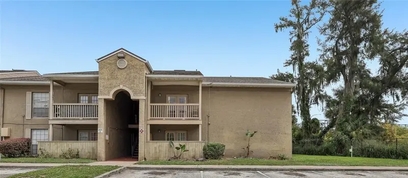 305 Wymore Rd #208, FL
