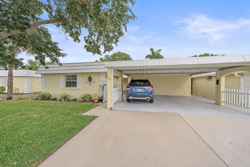 5865 Tidewood Ave #8, FL