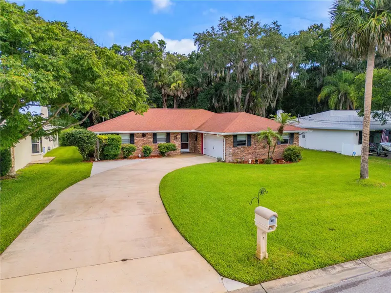 725 Green Rd, FL