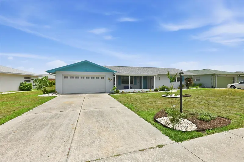 1739 Coco Palm Cir, FL