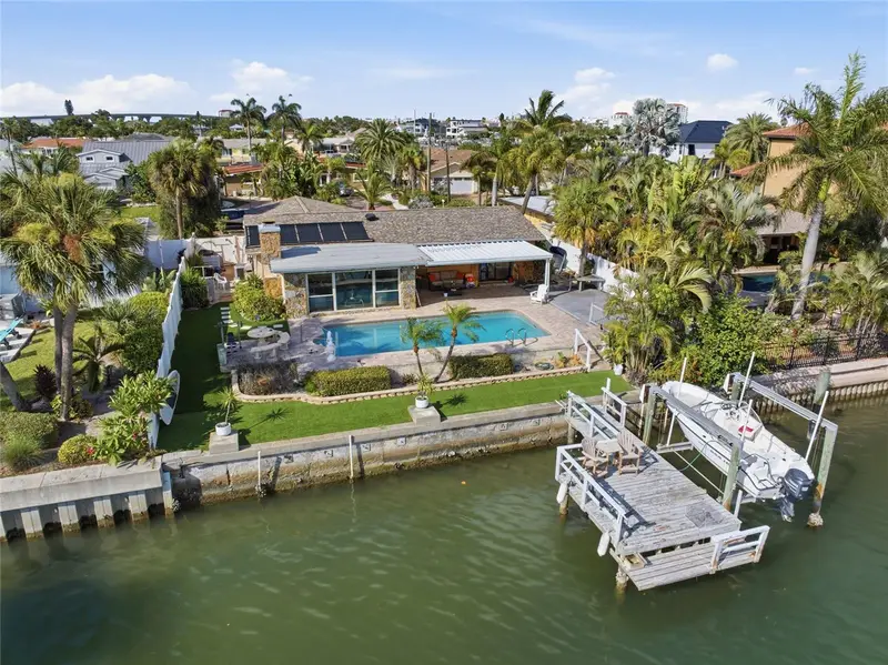 412 Hermosita Dr, FL