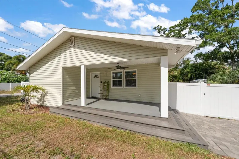 401 Dempsey Rd, FL