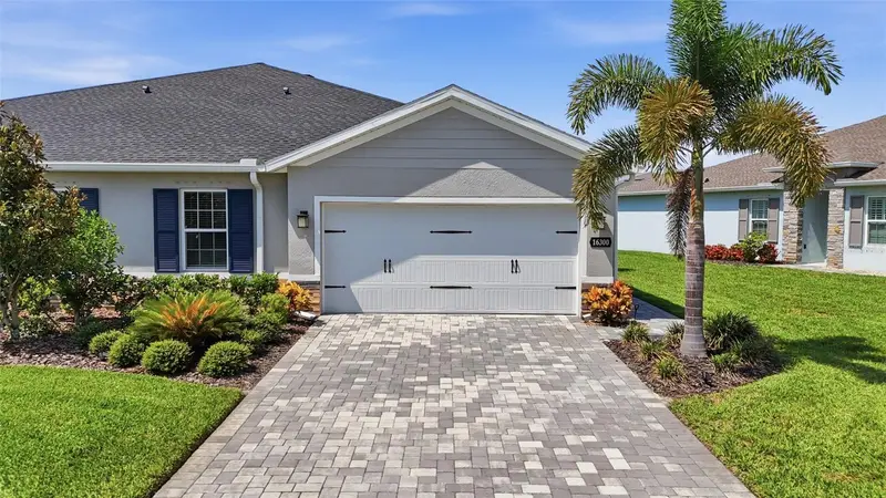 16300 Coconut Palm Dr, FL